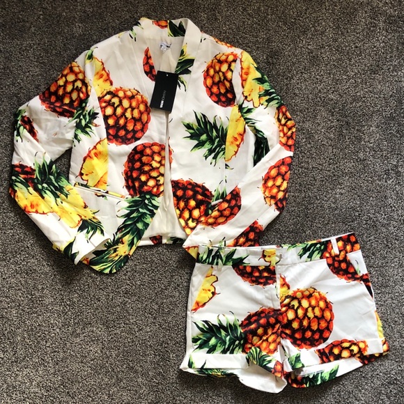 Blazer & Short set. - Picture 1 of 1